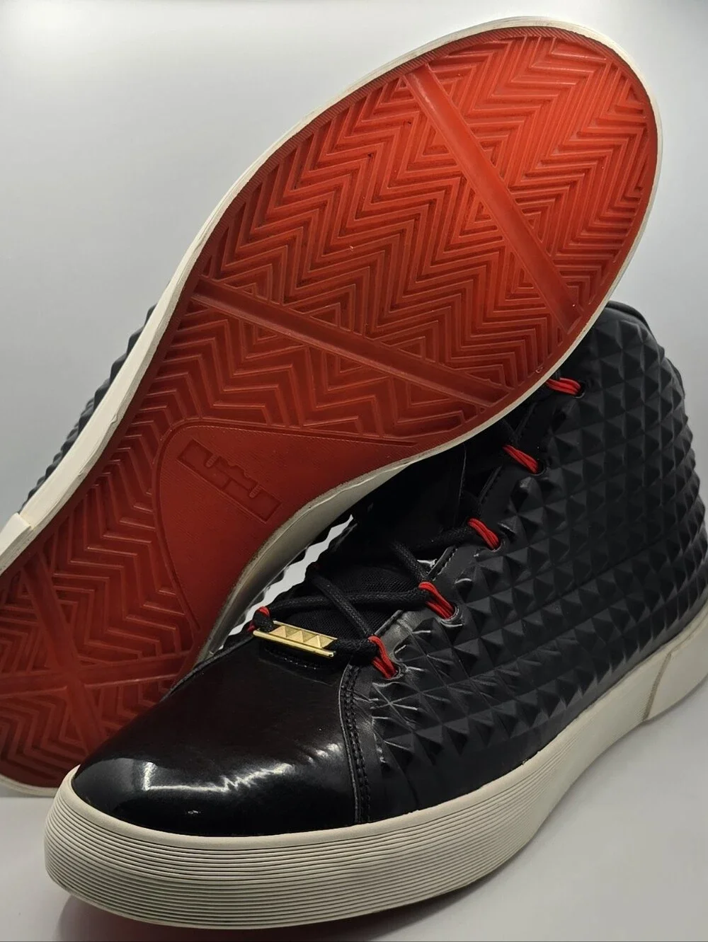 Nike Lebron XII NSW Lifestyle QS Men Black Challenge Red 716417-001 Size 12 Mens